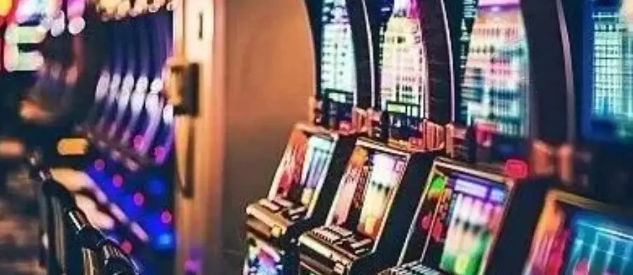 在澳门桌上为啥不能玩手机?真的只是怕你作弊吗?